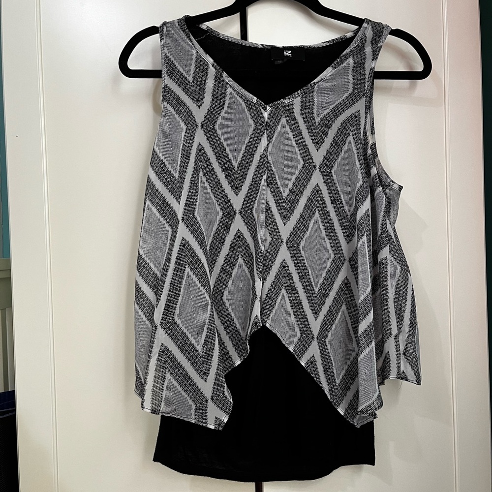Women’s sleeveless top